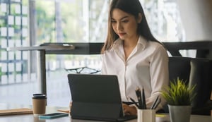 attractive-female-office-worker-concentrate-working